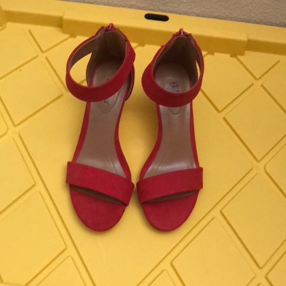 Heels - Picture 1 of 2